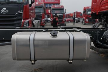 �������� ����H5�п� 240���� 4X2 6.8�ײ�դʽ�ػ���(153����)ͼƬ