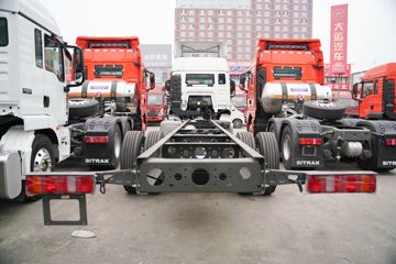 �й����� �ǵ¿�SITRAK G5�ؿ� 240���� 4X2 9.6����ʽ�ػ���(ZZ5186XXYN711GE1)ͼƬ