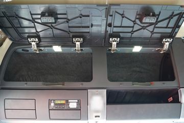 �й����� �ǵ¿�SITRAK G5�ؿ� 240���� 4X2 9.6����ʽ�ػ���(ZZ5186XXYN711GE1)ͼƬ