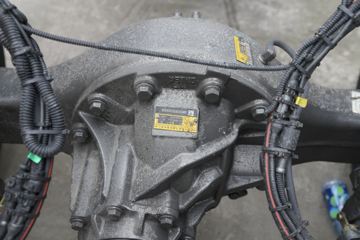 �й����� �ǵ¿�SITRAK G5�ؿ� 240���� 4X2 9.6����ʽ�ػ���ͼƬ