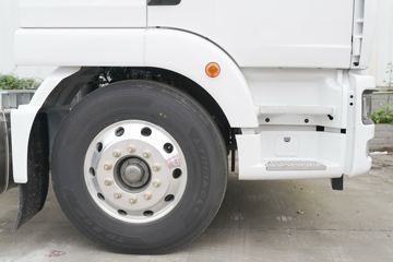 �й����� �ǵ¿�SITRAK G5�ؿ� 240���� 4X2 9.6����ʽ�ػ���ͼƬ