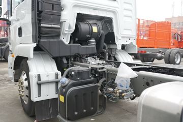 �й����� �ǵ¿�SITRAK G5�ؿ� 240���� 4X2 9.6����ʽ�ػ���ͼƬ