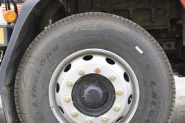 凤凰C5&nbsp;牵引车底盘                                                图片