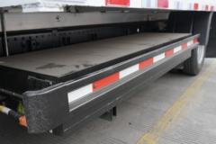 福田 奥铃智蓝 4.5T 4.14米单排纯电动厢式轻卡(BJ5045XXYEV9)