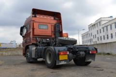 联合卡车 U330重卡 330马力 4X2牵引车(QCC4182D651)