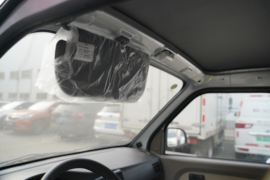 小河马&nbsp;电动封闭厢货驾驶室图片