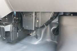 小河马&nbsp;电动封闭厢货驾驶室图片