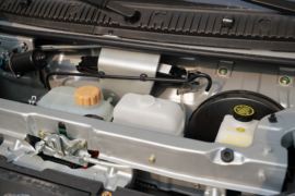 小河马&nbsp;电动封闭厢货底盘图片