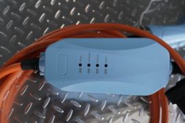 小河马&nbsp;电动封闭厢货货厢图片