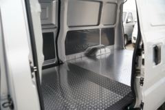 北京牌 小河马 2.5T 4.5米纯电动封闭厢式运输车