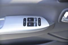 福田 奥铃新捷运 青春版 130马力 3.83米排半栏板轻卡(标准轮距)(BJ1048V9JBA-A1)