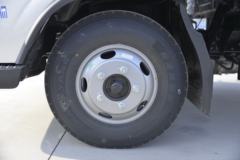 福田 奥铃新捷运 青春版 130马力 3.83米排半栏板轻卡(标准轮距)(BJ1048V9JBA-A1)