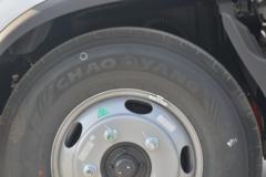 福田 奥铃新捷运 青春版 130马力 4.17米单排栏板轻卡(标准轮距)(BJ1048V9JBA-A1)