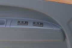 唐骏欧铃 金利卡II 129马力 3.8米排半栏板轻卡(国六)(ZB1030KDD2L)