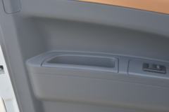 唐骏欧铃 金利卡II 129马力 3.8米排半栏板轻卡(国六)(ZB1030KDD2L)