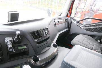 һ����� ��J6P�ؿ� ��ֵ�� 420���� 6X4ǣ����(CA4250P66K24T1E5)ͼƬ