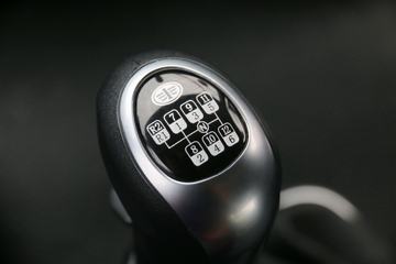 һ����� ��J6P�ؿ� ��ֵ�� 420���� 6X4ǣ����(CA4250P66K24T1E5)ͼƬ