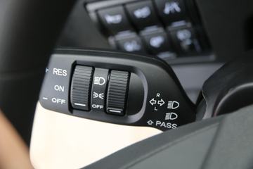 һ����� ��J6P�ؿ� ��ֵ�� 420���� 6X4ǣ����(CA4250P66K24T1E5)ͼƬ