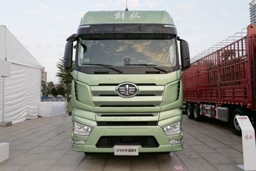 一汽解放 J7 580马力 8X4 9.4米栏板载货车(CA1310P77K24T4E6)