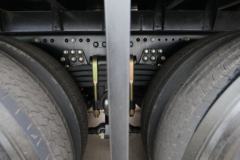 一汽解放 J7重卡 460马力 8X4 9.4米AMT自动挡厢式载货车(CA5310XXYP77K24T4E6) 一汽解放 J7重卡 460马力 8X4 9.4米AMT自动挡厢式载货车(CA5310XXYP77K24T4E6)