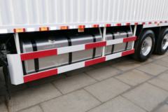 一汽解放 J7重卡 460马力 8X4 9.4米AMT自动挡厢式载货车(CA5310XXYP77K24T4E6) 一汽解放 J7重卡 460马力 8X4 9.4米AMT自动挡厢式载货车(CA5310XXYP77K24T4E6)