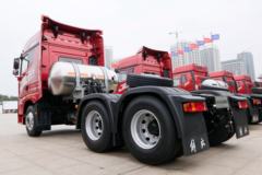 青岛解放 JH6重卡 领航版 470马力 6X4 LNG AMT自动档牵引车(国六)(CA4250P25K2T1NE6A80)