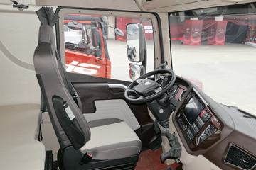 �ൺ��� JH6�ؿ� �캽�� 470���� 6X4 LNG AMT�Զ���ǣ����(����)(CA4250P25K2T1NE6A80)ͼƬ