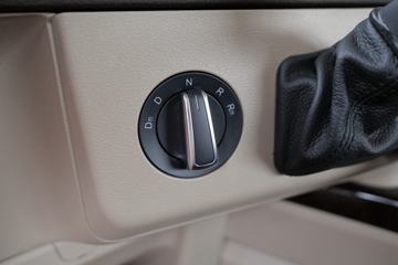 �ൺ��� JH6�ؿ� �캽�� 470���� 6X4 LNG AMT�Զ���ǣ����(����)(CA4250P25K2T1NE6A80)ͼƬ