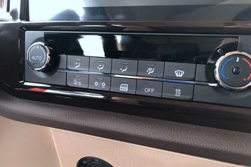 �ൺ��� JH6�ؿ� �캽�� 470���� 6X4 LNG AMT�Զ���ǣ����(����)(CA4250P25K2T1NE6A80)ͼƬ