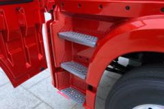 青岛解放 JH6重卡 领航版 470马力 6X4 LNG AMT自动档牵引车(国六)(CA4250P25K2T1NE6A80)