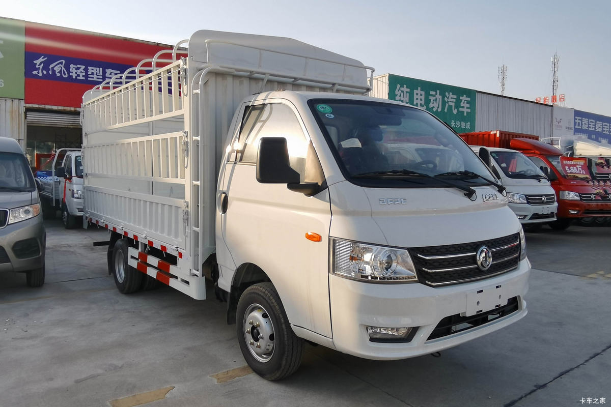 东风 小霸王W17 122马力 3.63米单排仓栅式小卡(国六)