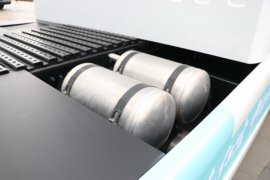 杰虎&nbsp;电动载货车底盘图片