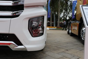 �������� ��ʨH6 25T 6X4 ����ʽ���綯ǣ���� 282kWhͼƬ