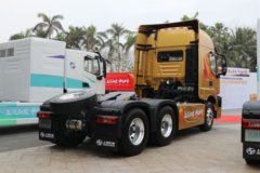 上汽红岩 杰虎H6 450马力 6X4牵引车(CQ4256SXVG334) 上汽红岩 杰虎H6 450马力 6X4牵引车(CQ4256SXVG334)