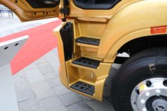 上汽红岩 杰虎H6 450马力 6X4牵引车(CQ4256SXVG334) 上汽红岩 杰虎H6 450马力 6X4牵引车(CQ4256SXVG334)