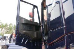 上汽红岩 杰狮C6重卡 440马力 6X4 LNG AMT自动挡牵引车(国六)(CQ4257HD12384T) 上汽红岩 杰狮C6重卡 440马力 6X4 LNG AMT自动挡牵引车(国六)(CQ4257HD12384T)