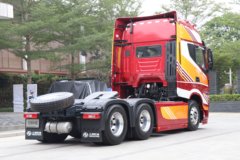 上汽红岩 杰狮H6 560马力 6X4牵引车(国六)(CQ4257SD13334)