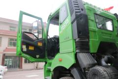 一汽解放 J6P重卡 420马力 8X4 8米自卸车(CA3310P66K24L6T4AE5)