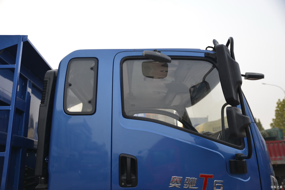 �ɵ��³� T6ϵ�� 220���� 6X2 5.2����ж��(����)���                                                