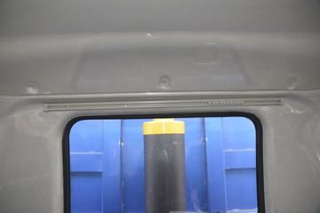 �ɵ��³� T6ϵ�� 220���� 6X2 5.2����ж��(����)ͼƬ