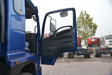 �ɵ��³� T6ϵ�� 220���� 6X2 5.2����ж��(����)ͼƬ