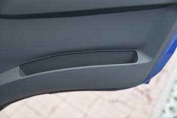 �ɵ��³� T6ϵ�� 220���� 6X2 5.2����ж��(����)ͼƬ