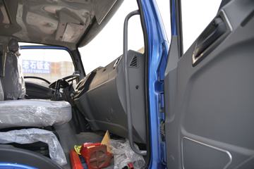 �ɵ��³� T6ϵ�� 220���� 6X2 5.2����ж��(����)ͼƬ