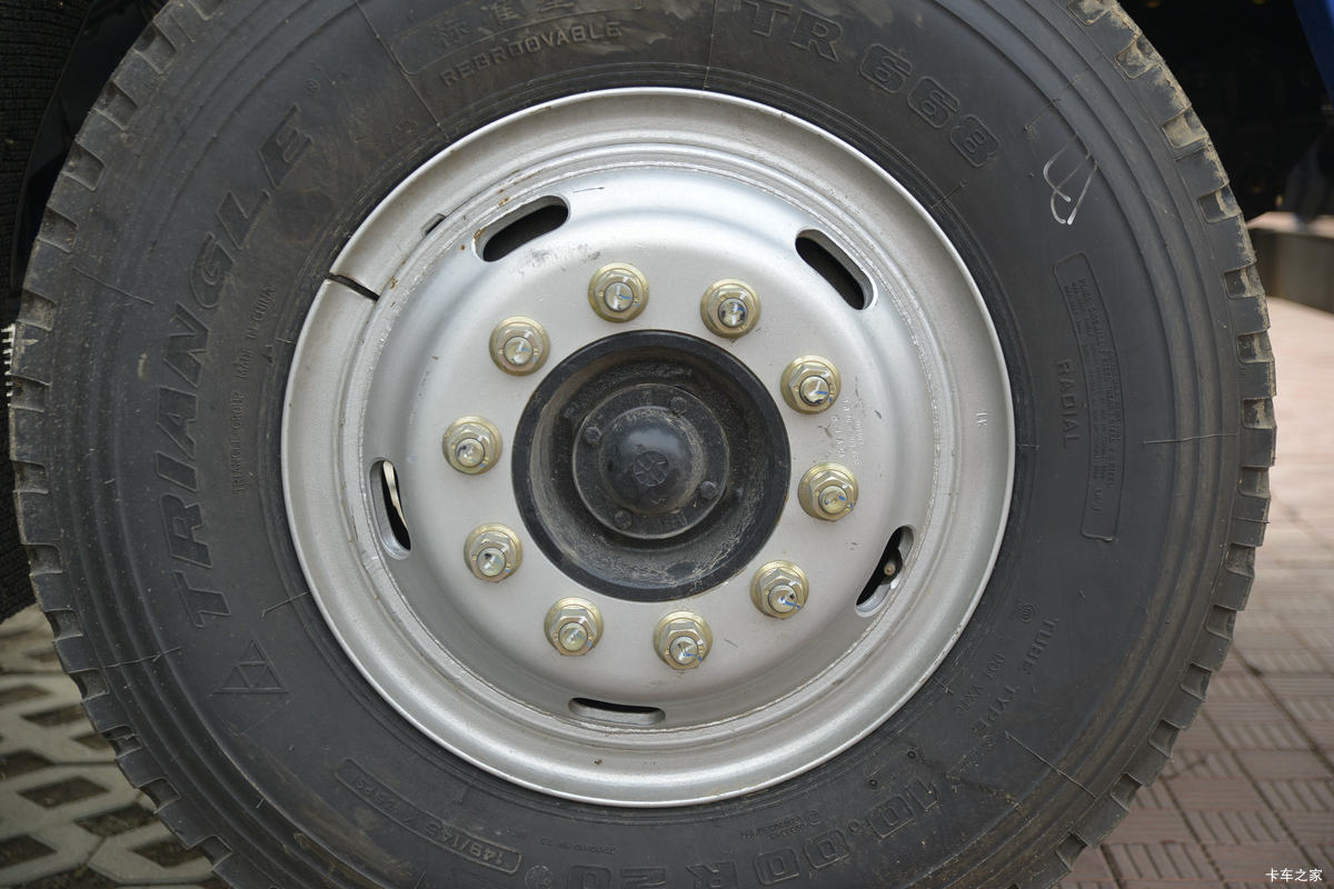 �ɵ��³� T6ϵ�� 220���� 6X2 5.2����ж��(����)����                                                