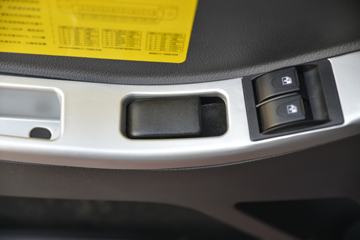 风驰&nbsp;载货车驾驶室                                               图片