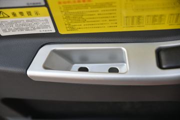 风驰&nbsp;载货车驾驶室                                               图片