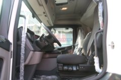 斯堪尼亚 新G系列重卡 450马力 4X2牵引车(型号G450)