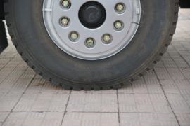 风驰&nbsp;载货车底盘                                                图片