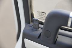 江淮 康铃31 68马力 3.05米双排栏板轻卡(HFC1040R93K2B4V)