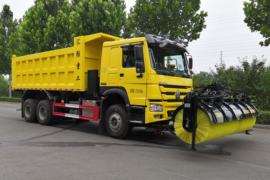 重汽豪沃(HOWO)底盘&nbsp;除雪车外观图片